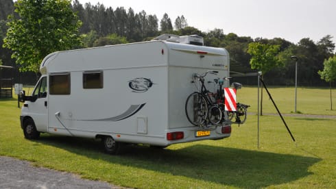 2-seater LMC semi-integrated from 2004