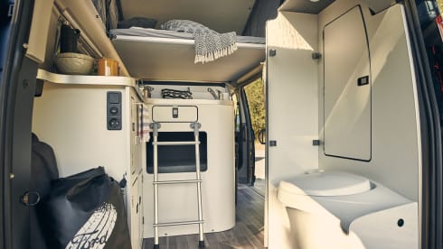Campervan Westfalia Ford Nugget PLUS Automatic High Roof WITH WC