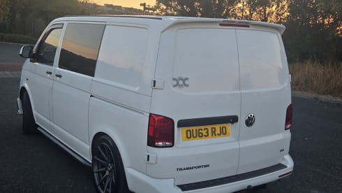 Chester – Camper Volkswagen a 2 posti letto del 2013
