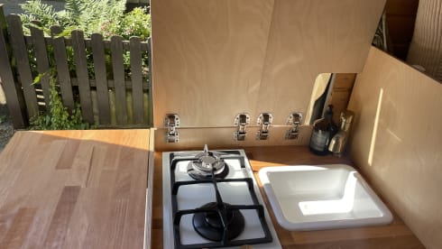 Tutu – Self-sufficient, cozy van in boho style