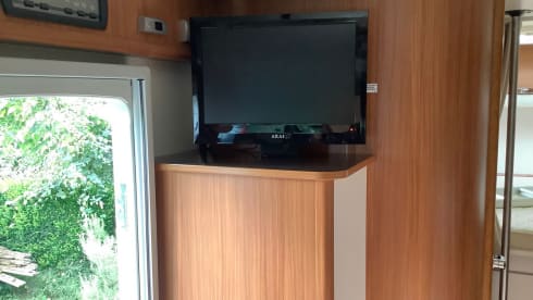 6p Adria Mobil Semi-Integral from 2010