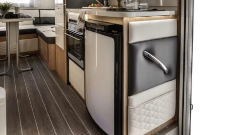 Glen – New 2026 Roller Team 6 berth off-grid Motorhome