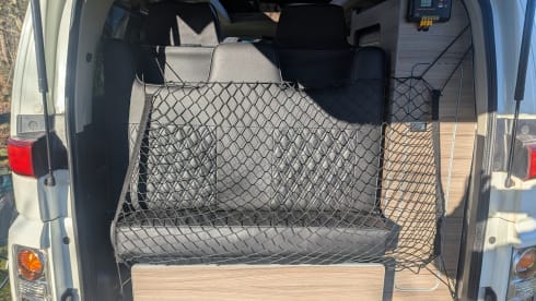 Jim – Nissan Elgrand Campervan