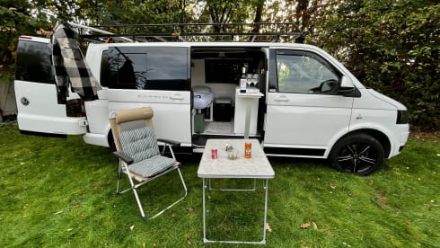Bulli Ruby – Volkswagen T5 (2012) for 2 people