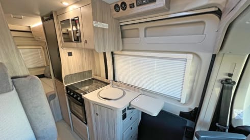 Betty Ruth – Elddis 4 berth Automatic Campervan 2024 With Double Bed Pop Top