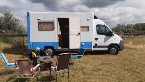 Huisje op wielen – 3p Renault campervan from 2006