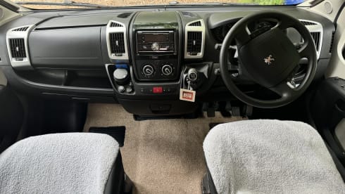 Bertha – 5 berth Peugeot semi-integrated from 2012
