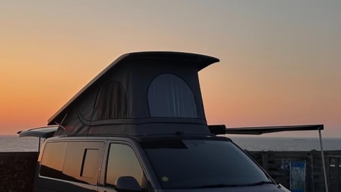 VW T6.1 Transporter with heater(great for the winter getaways!)