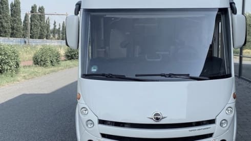 Luxury Family Carthago integral motorhome from 2019 - 4 pers