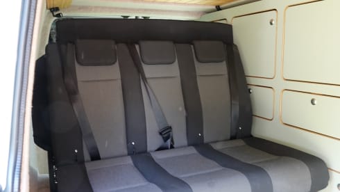 Hopper Zwart – 4p Volkswagen T6.1 from 2023. New bus!