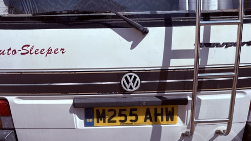 Vanny – Volkswagen Trident 1994 berth Campervan  1994.          