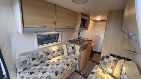 Boxer – 2 berth Peugeot Boxer campervan 
