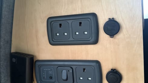 Rick – Camper Volkswagen a 2 posti letto del 1998 (assicurazione inclusa) 