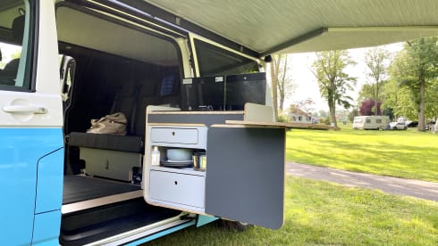 Beautiful Tonke XL (2021) VW camper from the Netherlands