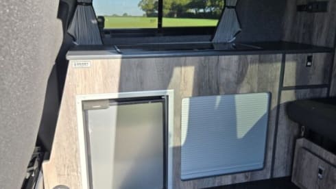 Wanderlust Wagon – *New* Ultimate Comfort 2021 Auto 4 Berth VW T6 Campervan with Heating