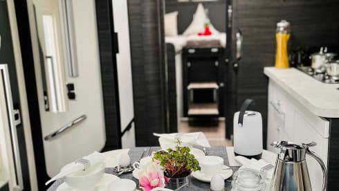 3. BelAmi – Luxury mobile home Benimar Mileo 268 for rent / all inclusive!