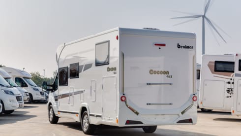 cocoon 463 – 5p Benimar semi-integrated uit 2019