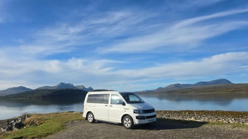 Milan the Campervan – 5 berth Volkswagen campervan