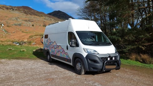 Haystacks – Bespoke 4 berth Campervan