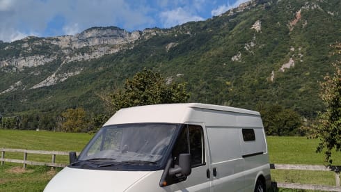 Honkey Tonk ✨ – Campervan Ford a 2 posti letto dal 2026
