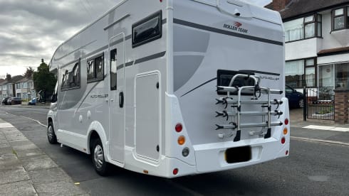 Minnie – 6 berth Roller Team semi-integrated from 2021