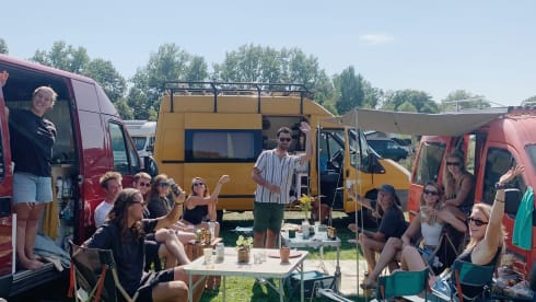 Eddie – Eddie the yellow camper van