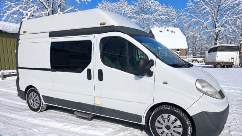 2p Renault bus uit 2008
