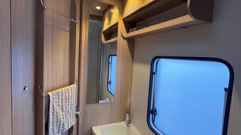 Sunlight T64 - camping-car spacieux - liberté absolue