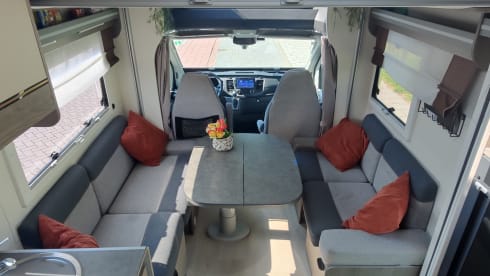 Spacious and nice driving Chausson!