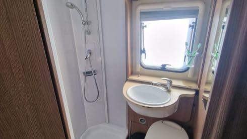 Nazareth gezinsmobilhome – 7p Fiat alcove uit 2017