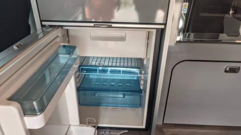 Larnee – 4 berth Volkswagen campervan from 2021