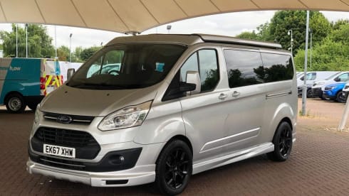 Galli 2.0 – 4 berth Ford Camper with Skyline Roof