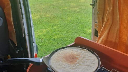 Sfeervolle camperbus! – 4p Renault bus from 2000