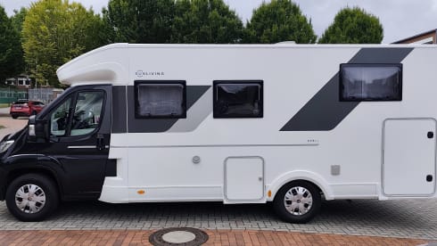 Casita on Wheels –  Luxury 4/5p Sun Living semi-integrated from 2022 off-grid