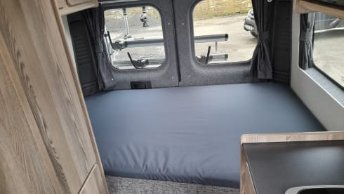 MT22 – 4 Berth Campervan/MotoRhome - fully equipped for your next Adventure