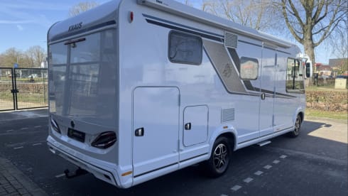 Luxe en rust in de natuur – 4p Knaus integrated uit 2022