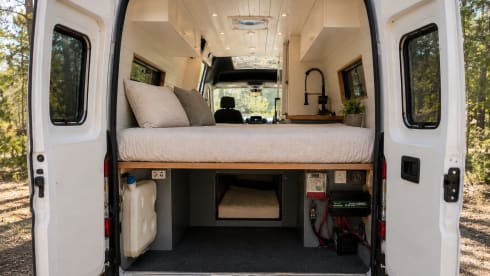 White Spirit – Autobus Mercedes-Benz 3 couchettes de 2007