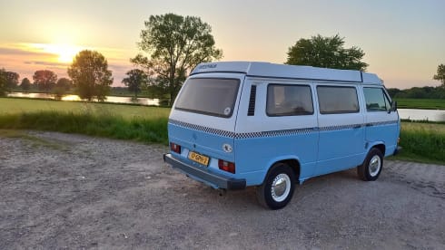 Stitch – Retro 5p Volkswagen Westfalia campervan from 1982 Stitch