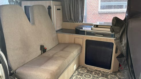 Bets – 4p Mercedes-Benz campervan uit 1997