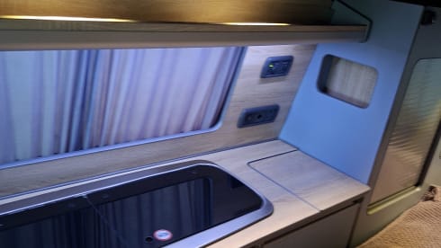 Riley – 🚐 Cozy 4-Berth VW Camper