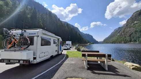 Betty – 6p Dethleffs integrated uit 1993