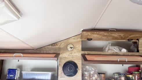 srabadori  – camper mansardato 