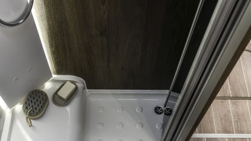 Skye – LUXURY Rollerteam T-Line 740 4 Berth Motorhome (AUTOMATIC)