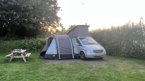 4p Mercedes-Benz campervan from 2007