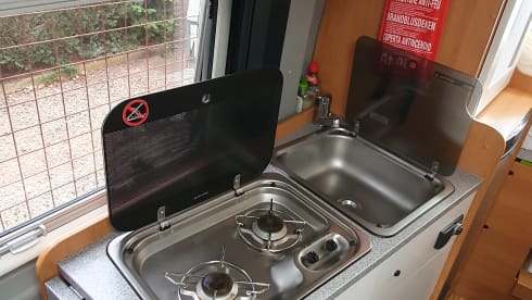 Isriya Camper verhuur door Takky – 2p Pössl bus from 2008