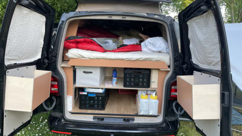 Wally –  – Volkswagen T6 lovely new camper!