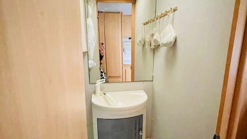 🌟 4p family camper with bunk beds and full of options🌟 . Freedom on wheels!
