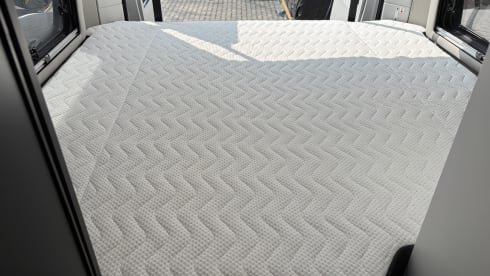 Adria Twin 640 SGX Supreme D AUTOMATIC