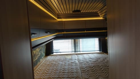 De Crafter – 2p Volkswagen bus from 2010