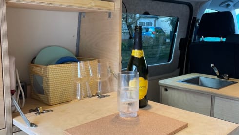 VW Canpervan con 2 posti letto - stile Scandi - 2018